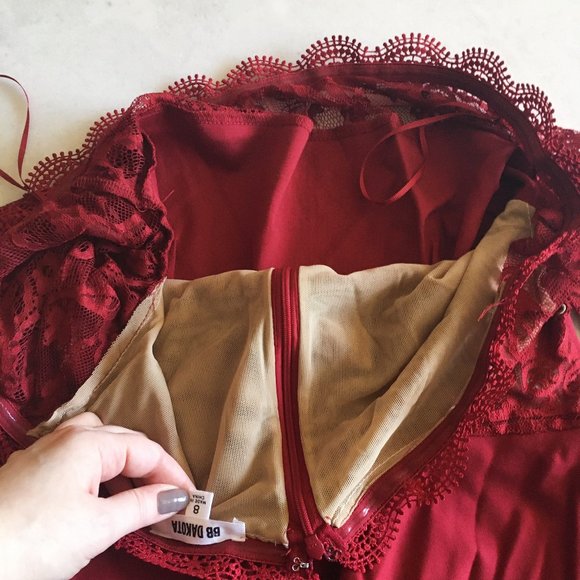 BB Dakota Dennett red lace off the shoulder dress - Picture 8 of 10